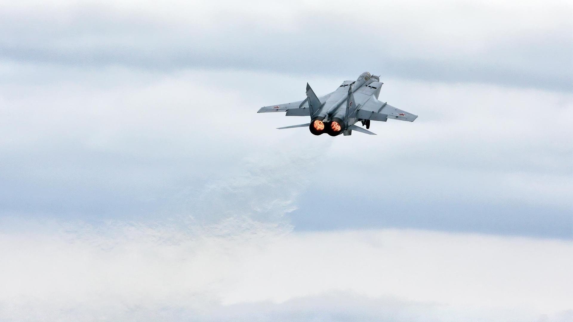 丁俊晖刷新纪录斯诺克大师赛，丁俊晖斯诺克全国锦标赛