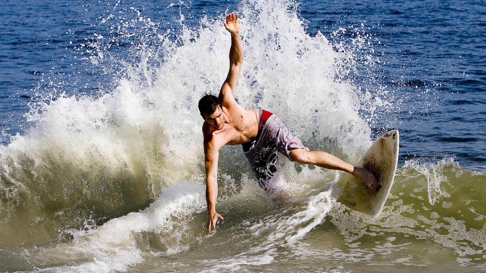 全球马拉松赛事持续扩大参赛规模，全球马拉松记录